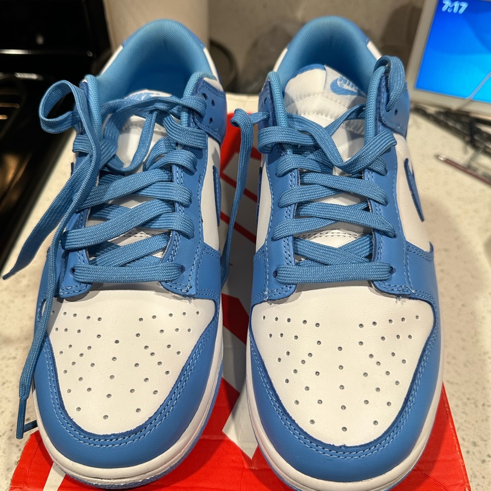 Dunk Low 'University Blue' 2021 Never worn